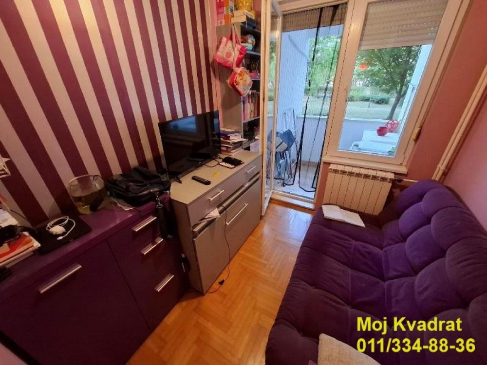 Stan na prodaju u Beogradu, Bežanijska kosa, jednoiposoban, 43m2, cena 150000 evra