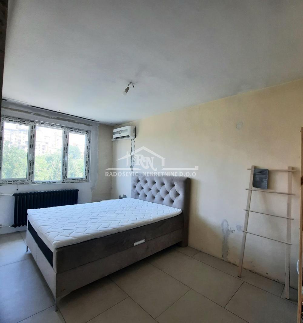 Stan na prodaju u Beogradu, Banjica, trosoban, 84m2, cena 197000 evra