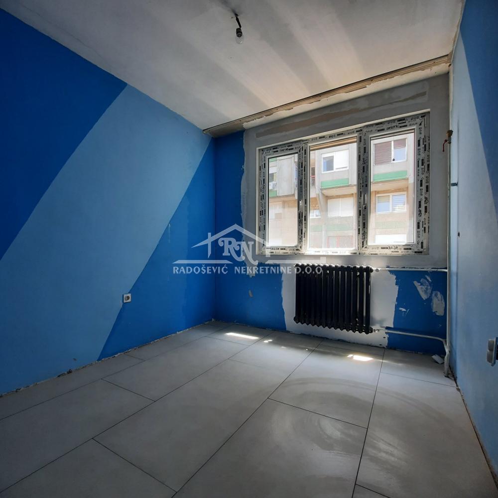 Stan na prodaju u Beogradu, Banjica, trosoban, 84m2, cena 197000 evra