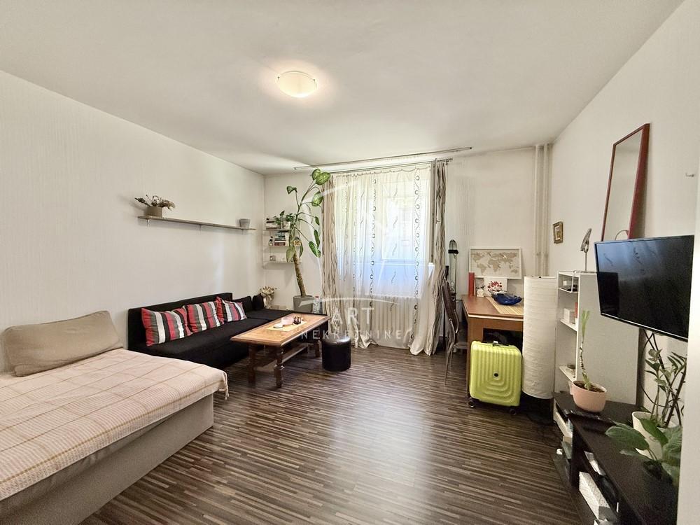 Stan na prodaju u Beogradu, Kanarevo brdo, 28m2, cena 94000 evra