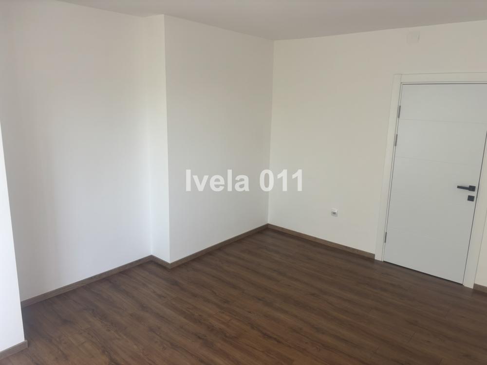 Stan na prodaju u Beogradu, Cvetkova pijaca, dvoiposoban, 66m2, cena 219000 evra
