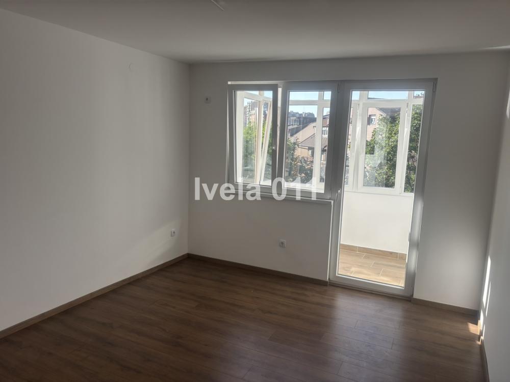 Stan na prodaju u Beogradu, Cvetkova pijaca, dvoiposoban, 66m2, cena 219000 evra