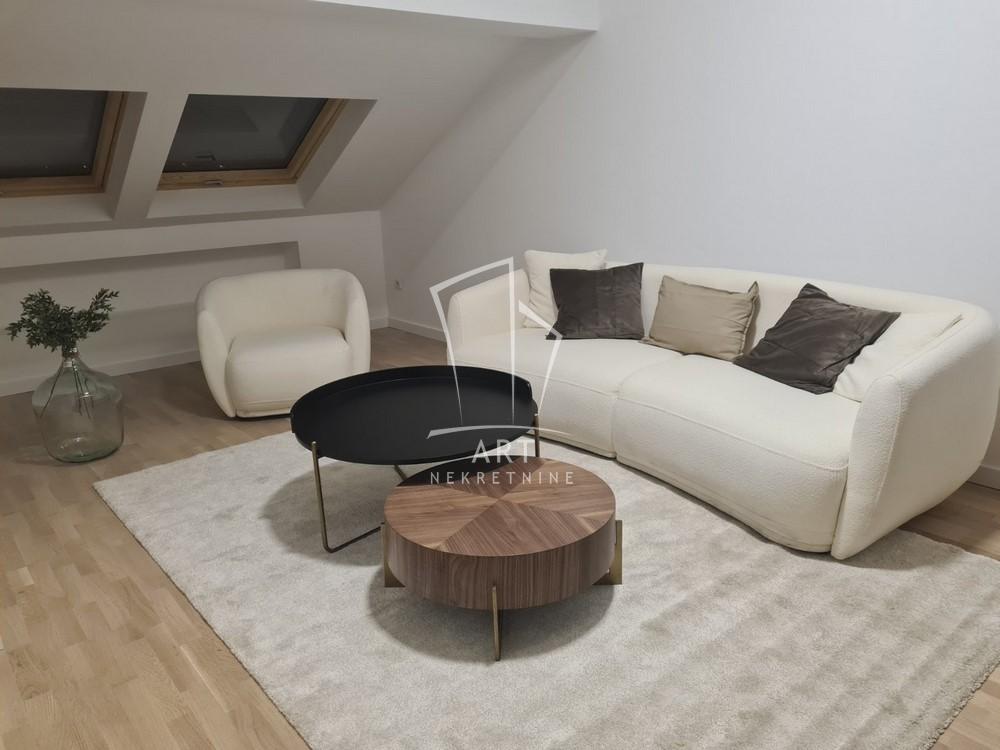 Stan na prodaju u Beogradu, Vračar, trosoban, 80m2, cena 340000 evra