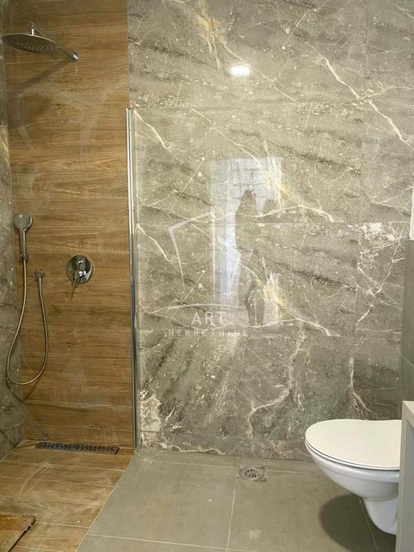 Stan na prodaju u Beogradu, Vračar, trosoban, 80m2, cena 340000 evra