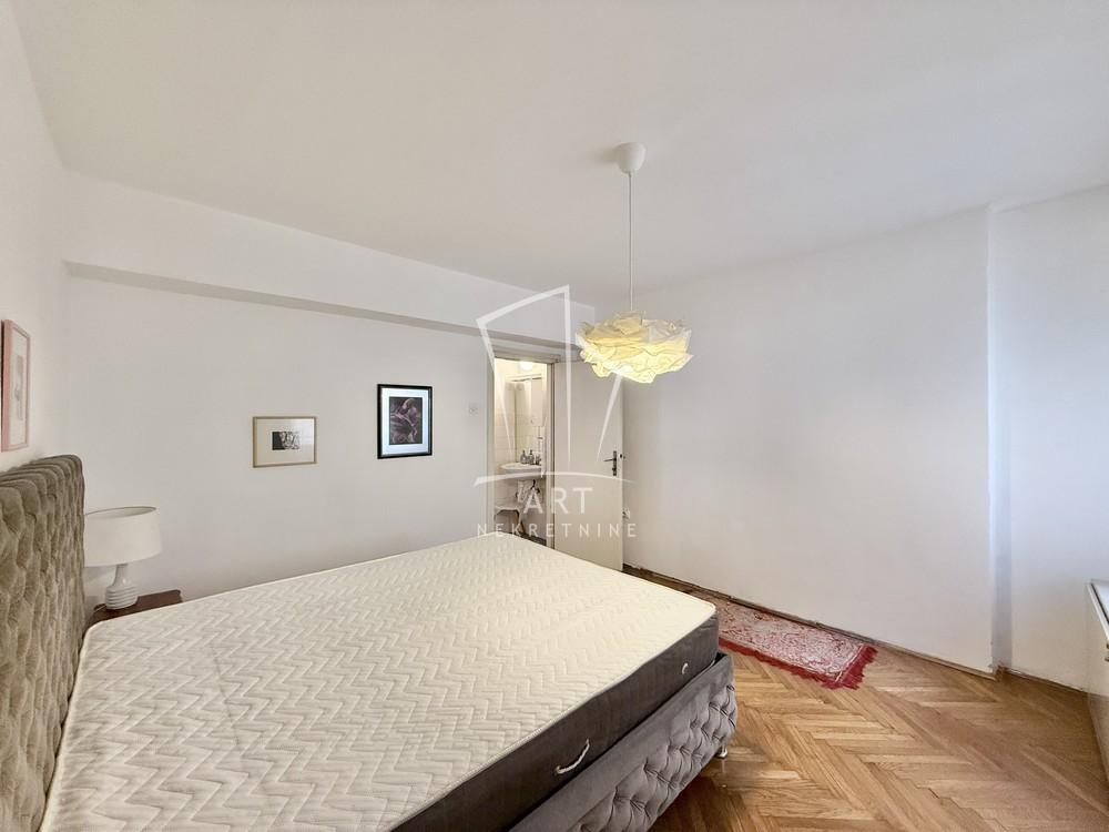 Stan na prodaju u Beogradu, Stari grad, dvosoban, 60m2, cena 285000 evra