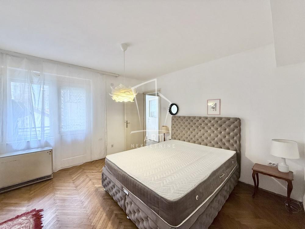 Stan na prodaju u Beogradu, Stari grad, dvosoban, 60m2, cena 285000 evra