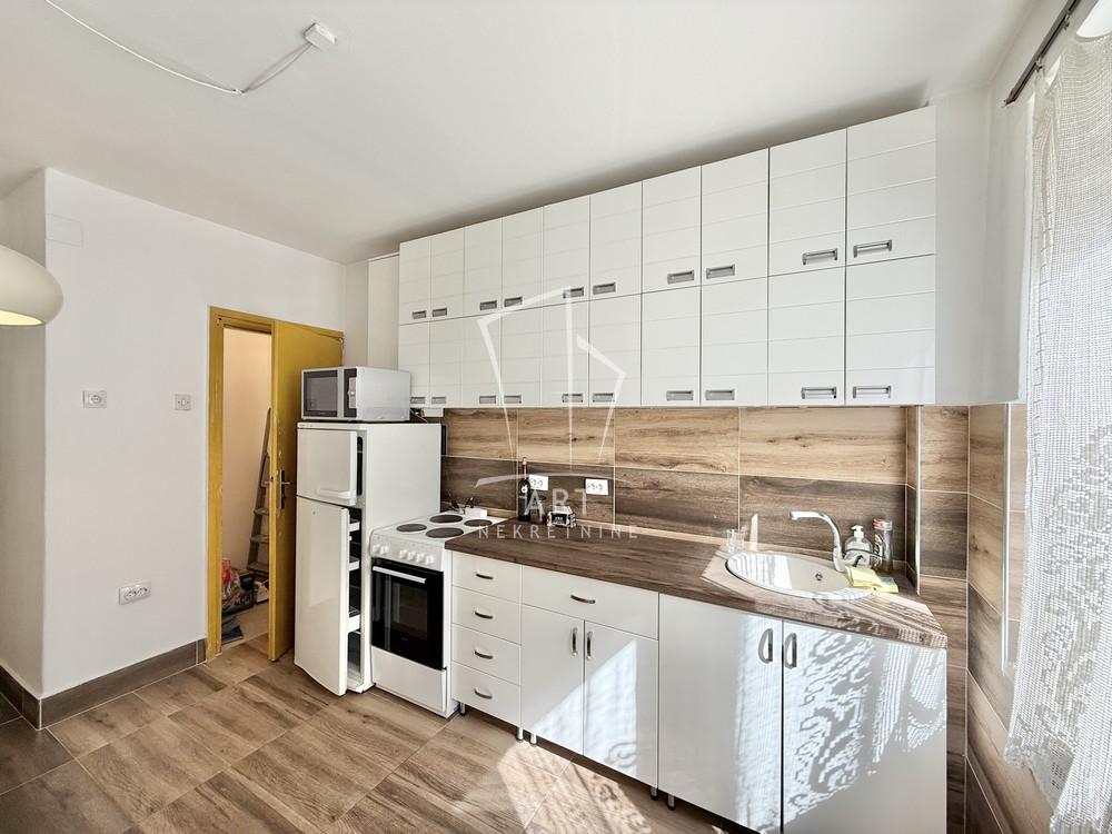 Stan na prodaju u Beogradu, Stari grad, dvosoban, 60m2, cena 285000 evra