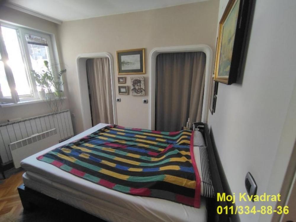 Stan na prodaju u Beogradu, Beograd (centar), cetvorosoban, 78m2, cena 350000 evra