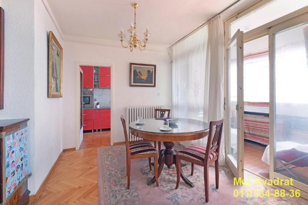 Stan na prodaju u Beogradu, Vukov spomenik, cetvorosoban, 95m2, cena 286000 evra