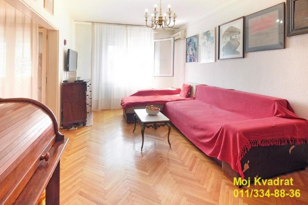 Stan na prodaju u Beogradu, Vukov spomenik, cetvorosoban, 95m2, cena 286000 evra