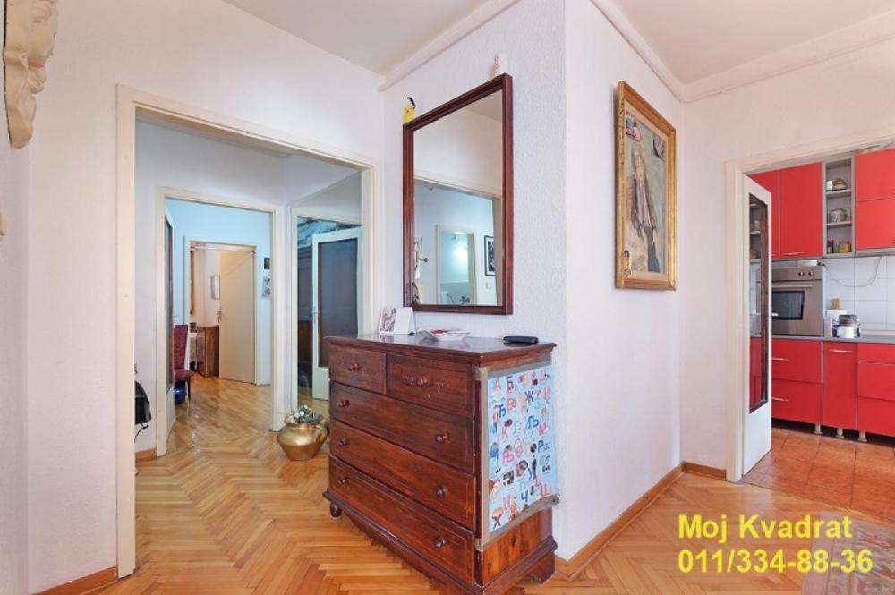 Stan na prodaju u Beogradu, Vukov spomenik, cetvorosoban, 95m2, cena 286000 evra