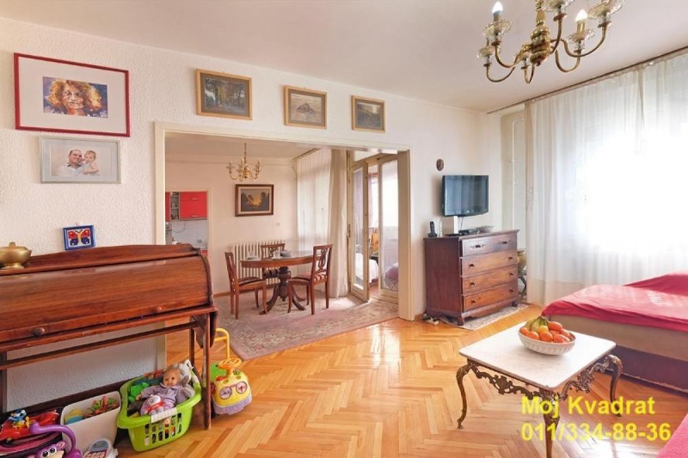 Stan na prodaju u Beogradu, Vukov spomenik, cetvorosoban, 95m2, cena 286000 evra