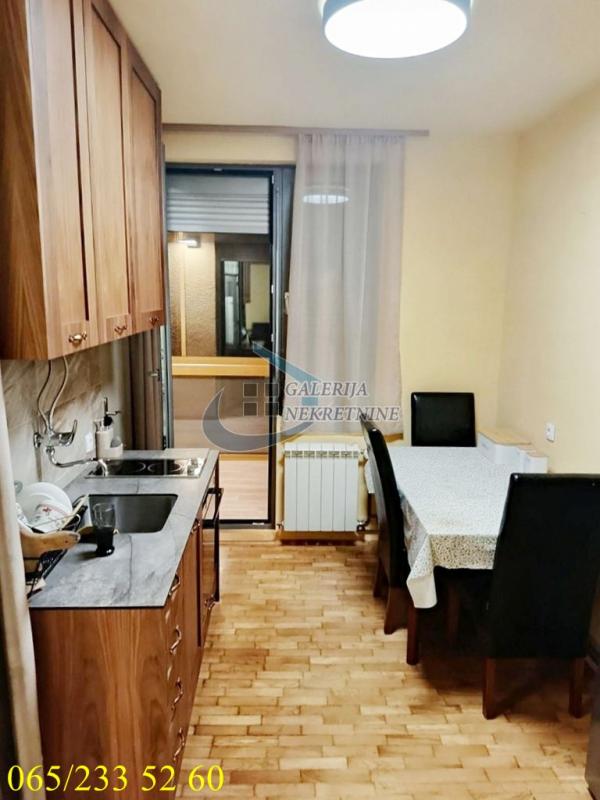 Stan na prodaju u Beogradu, Zvezdara, cetvorosoban, 104m2, cena 348000 evra