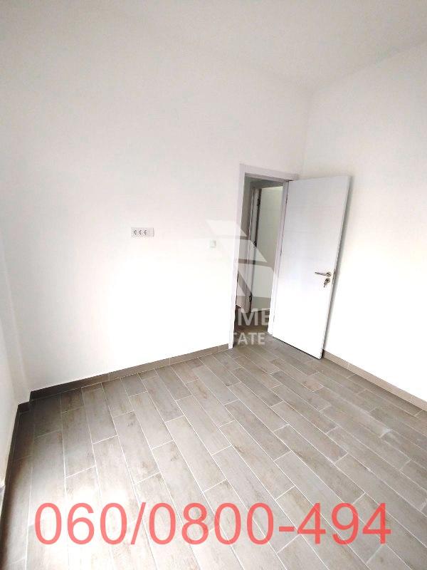 Stan na prodaju u Beogradu, Zemun, trosoban, 73m2, cena 125000 evra