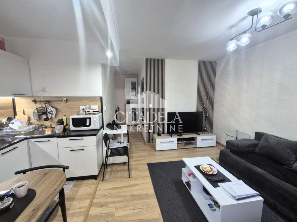 Stan na prodaju u Beogradu, Rakovica, jednoiposoban, 46m2, cena 75000 evra