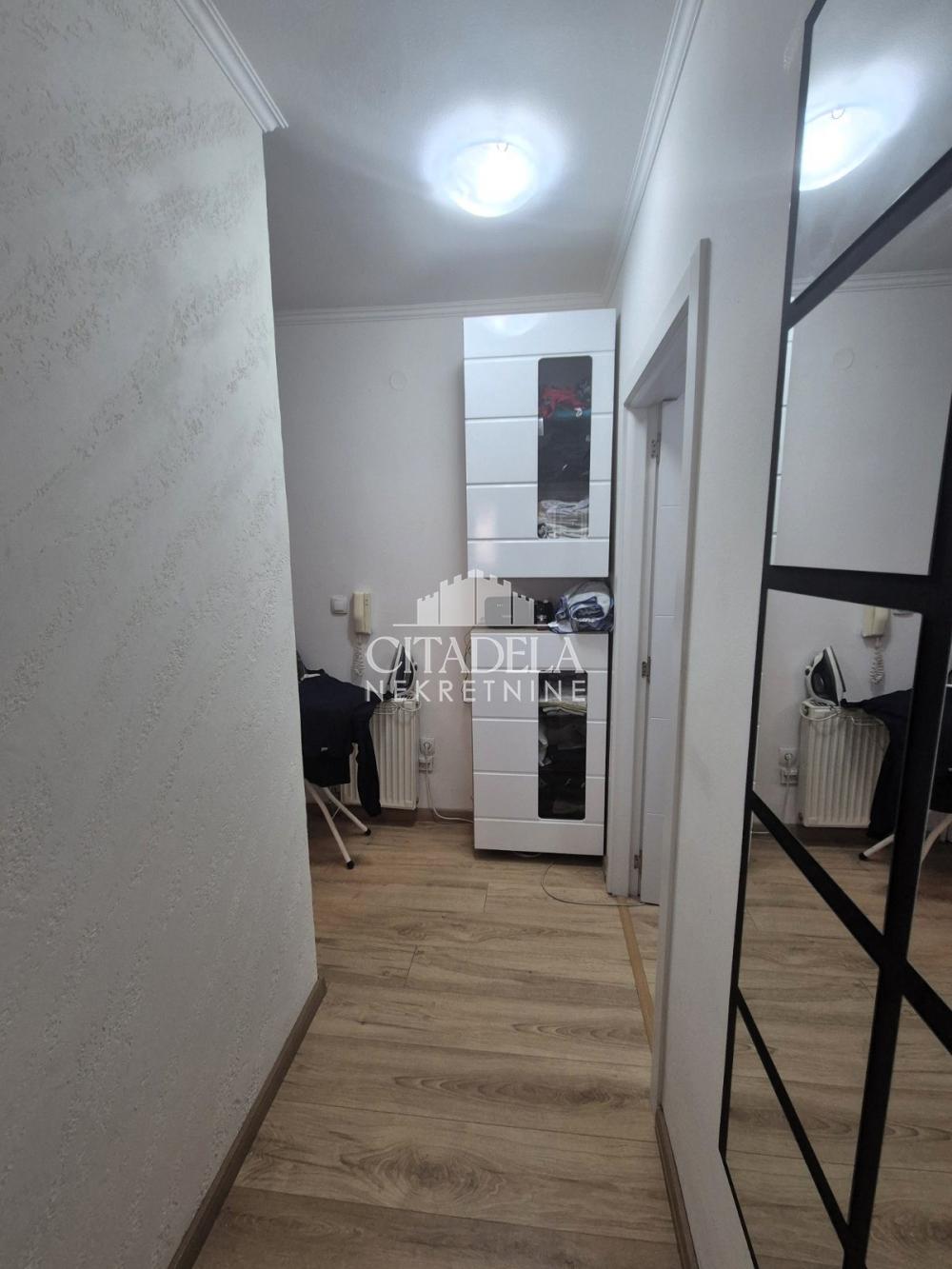 Stan na prodaju u Beogradu, Rakovica, jednoiposoban, 46m2, cena 75000 evra