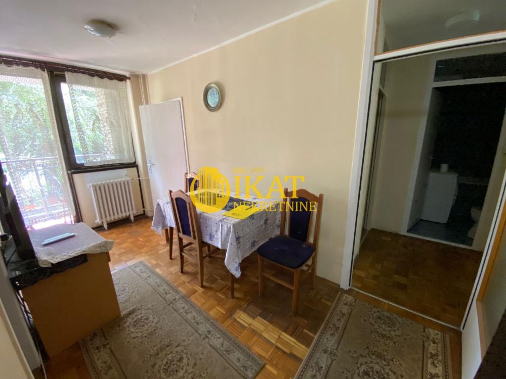 Stan na prodaju u Beogradu, Mirijevo, cetvorosoban, 80m2, cena 200000 evra