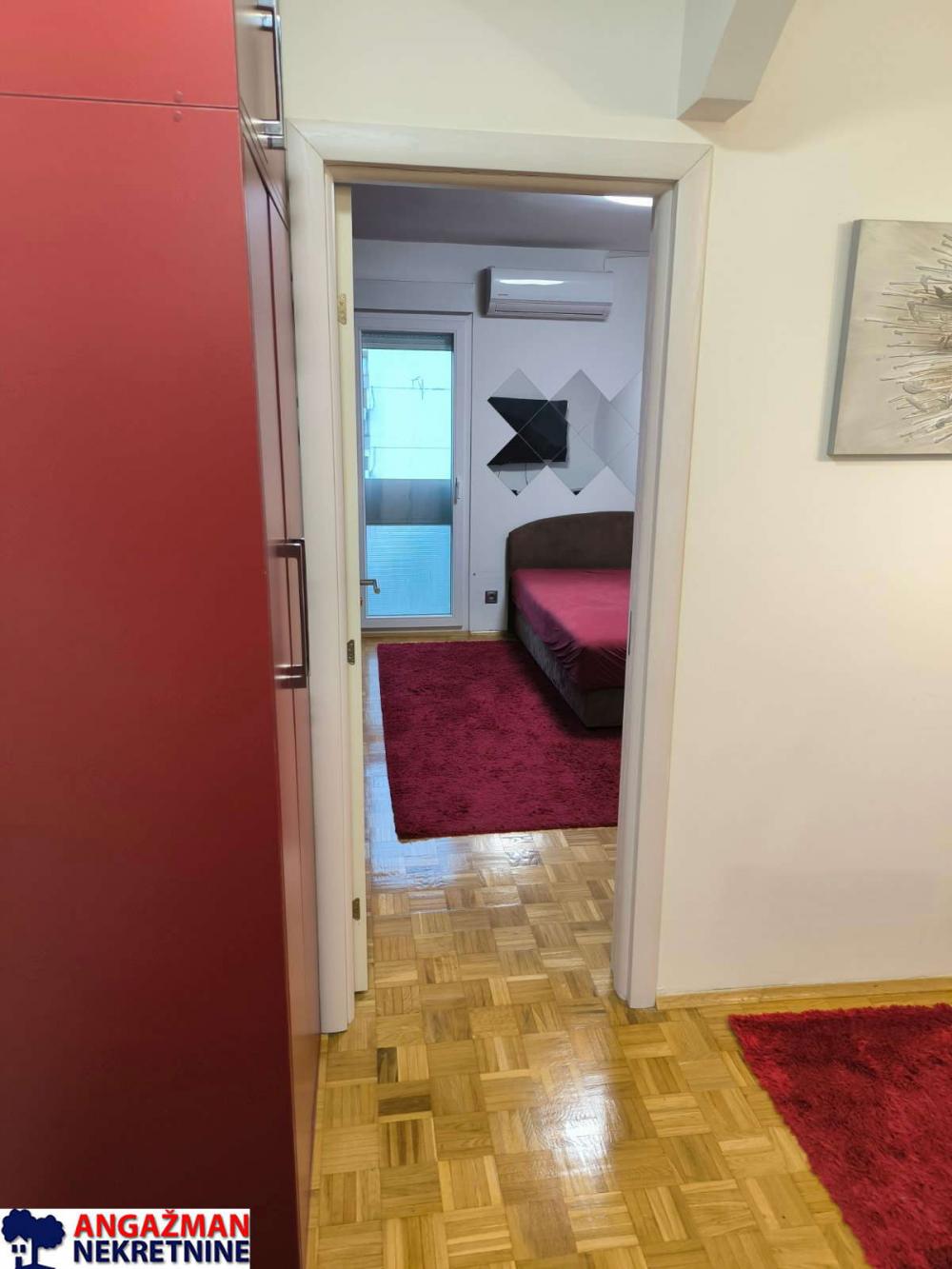 Stan na prodaju u Beogradu, Meandri, dvoiposoban, 54m2, cena 175000 evra