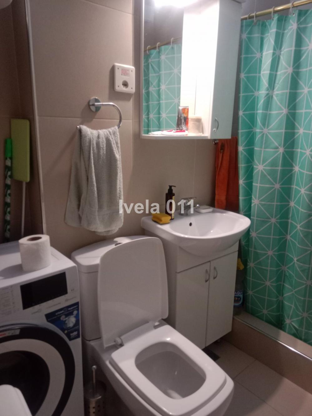 Stan na prodaju u Beogradu, Činovnička kolonija, dvoiposoban, 69m2, cena 185990 evra