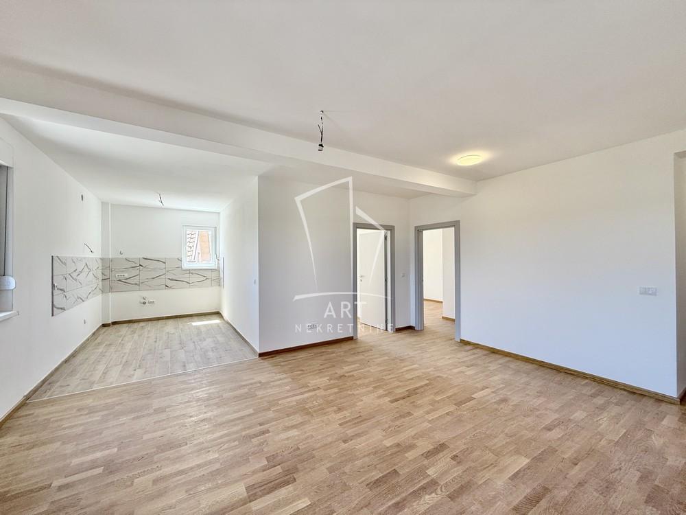 Stan na prodaju u Beogradu, Mirijevo, trosoban, 75m2, cena 157500 evra