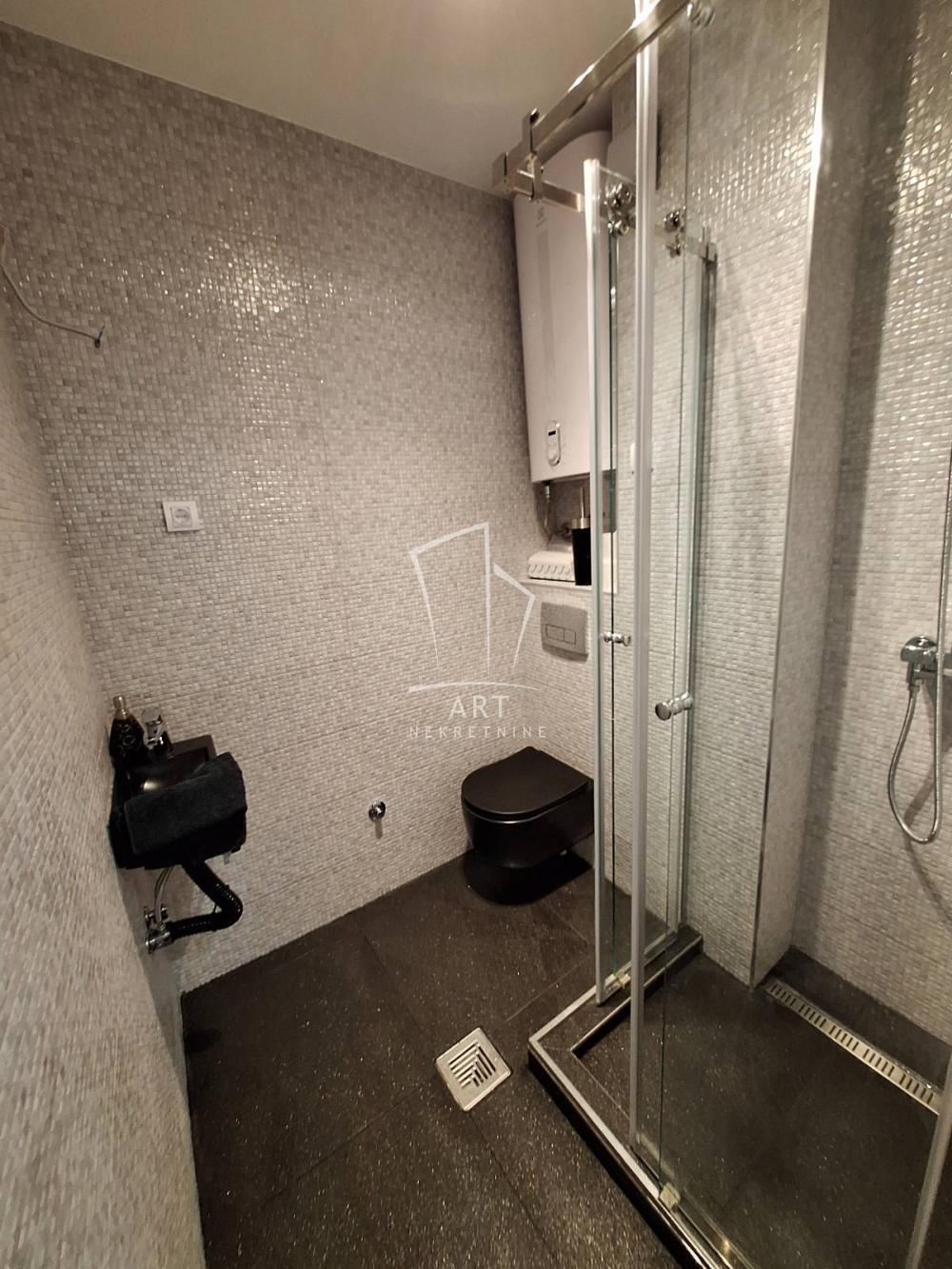 Stan na prodaju u Beogradu, Savski venac, jednosoban, 35m2, cena 215000 evra