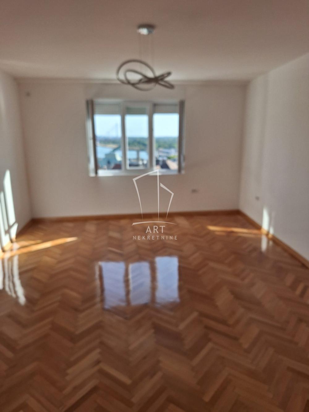 Stan na prodaju u Beogradu, Savski venac, jednosoban, 35m2, cena 215000 evra