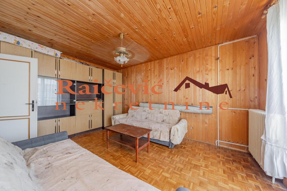 Stan na prodaju u Beogradu, Novi Beograd blok 62, dvoiposoban, 63m2, cena 171000 evra