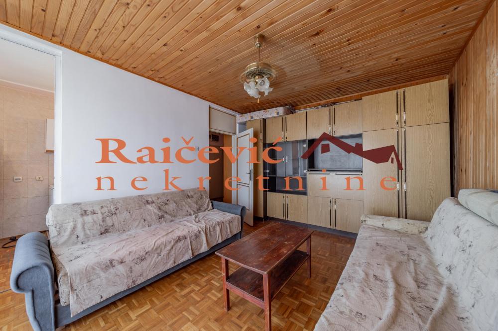 Stan na prodaju u Beogradu, Novi Beograd blok 62, dvoiposoban, 63m2, cena 171000 evra