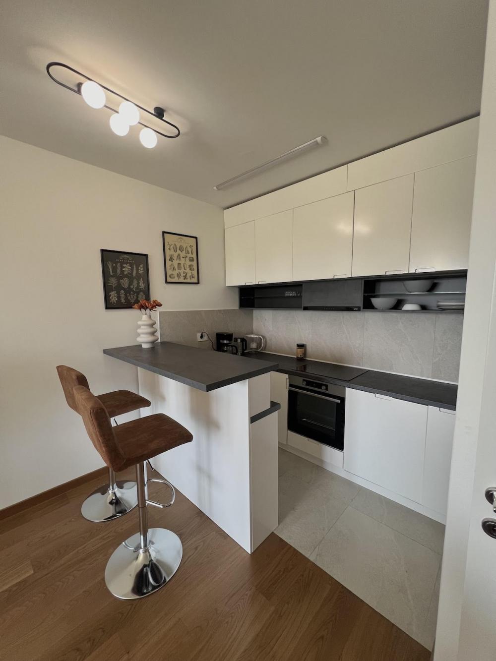 Stan na prodaju u Beogradu, Novi Beograd, dvosoban, 64m2, cena 259000 evra
