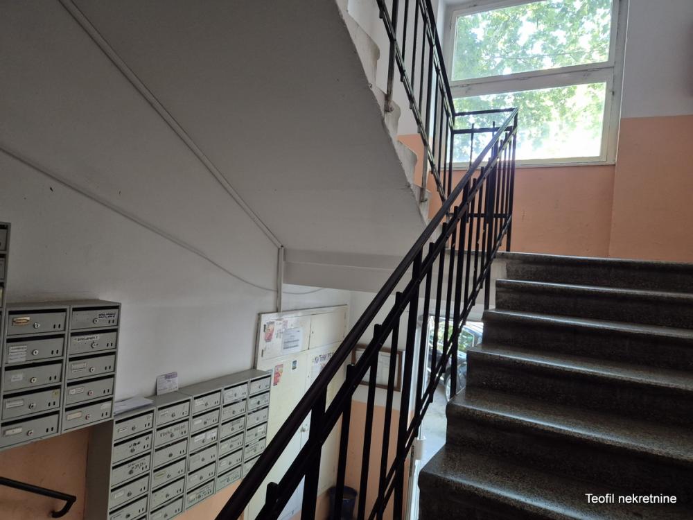 Stan na prodaju u Beogradu, Bulevar despota Stefana, dvosoban, 50m2, cena 215000 evra