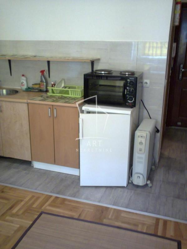 Stan na prodaju u Beogradu, Karaburma, 20m2, cena 87000 evra