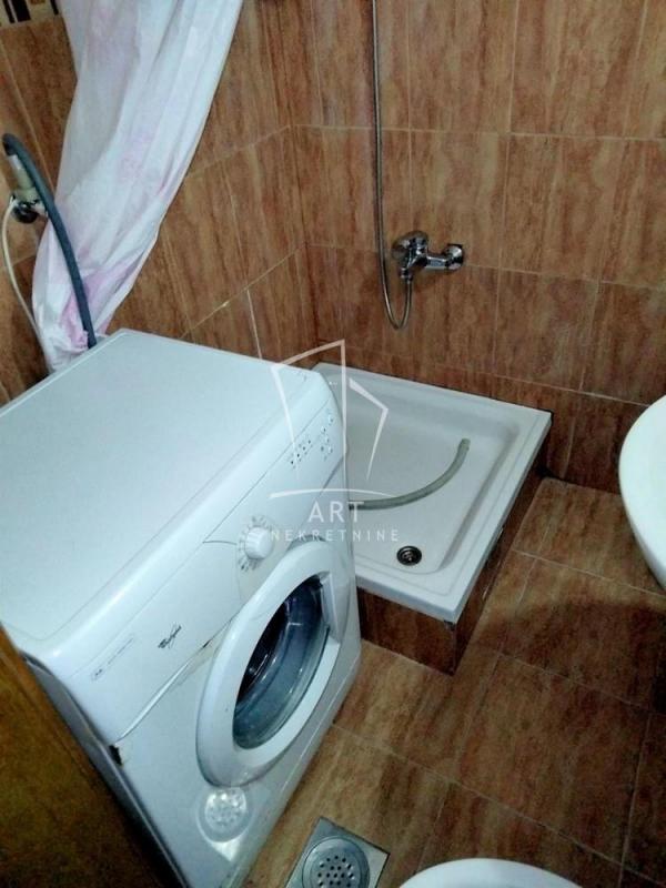 Stan na prodaju u Beogradu, Karaburma, 20m2, cena 87000 evra