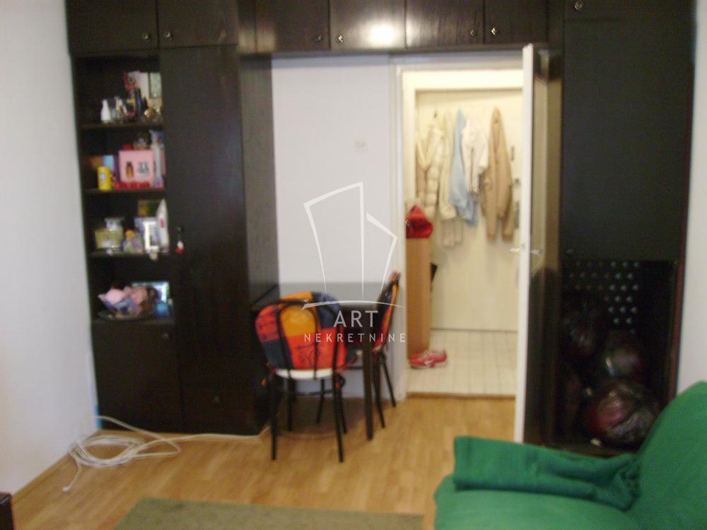 Stan na prodaju u Beogradu, Banovo brdo, 19m2, cena 92000 evra