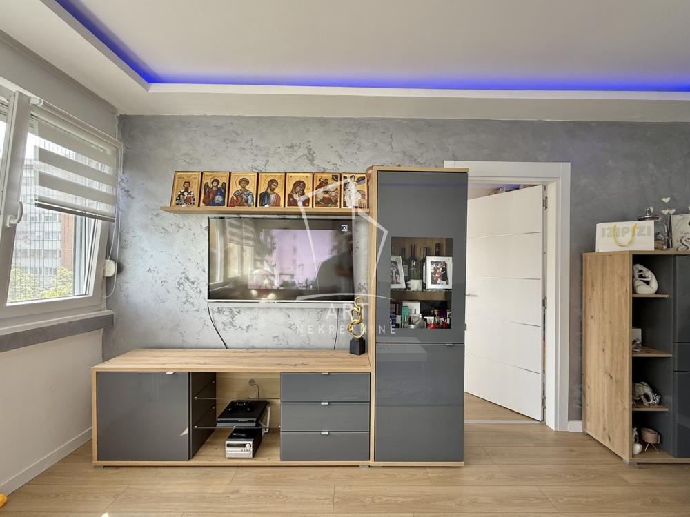 Stan na prodaju u Beogradu, Mirijevo, dvoiposoban, 59m2, cena 165888 evra