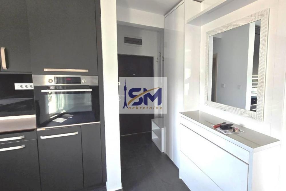 Stan na prodaju u Beogradu, Mirijevo, trosoban, 88m2, cena 176000 evra