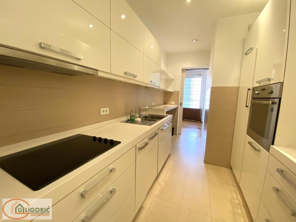 Stan na prodaju u Beogradu, Dorćol, trosoban, 122m2, cena 715000 evra