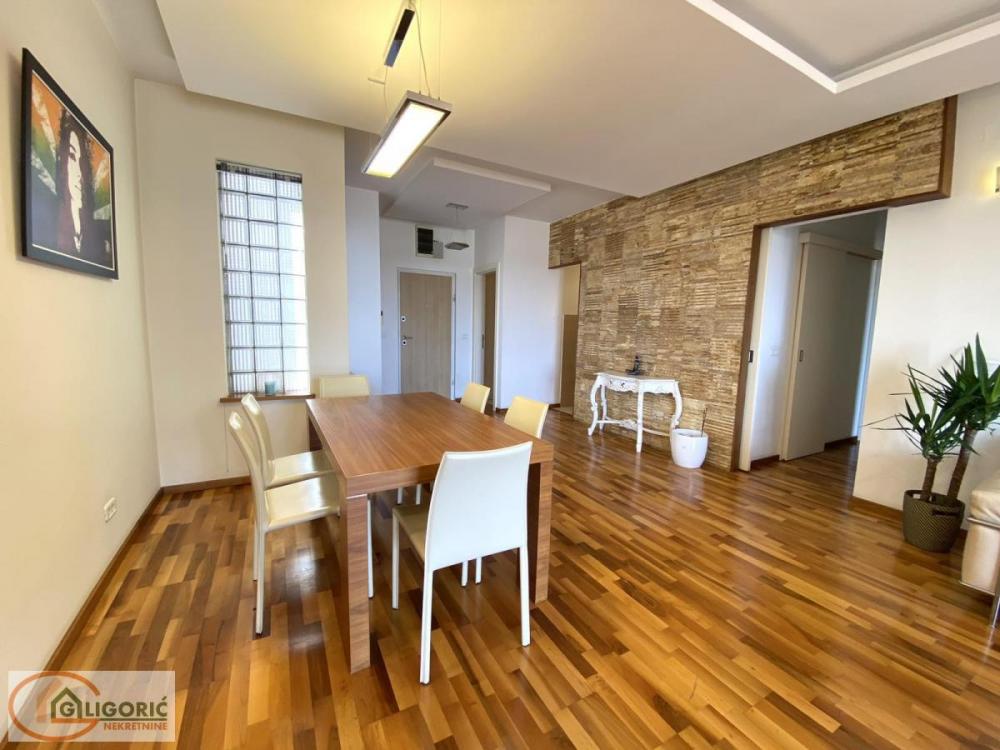 Stan na prodaju u Beogradu, Dorćol, trosoban, 122m2, cena 715000 evra
