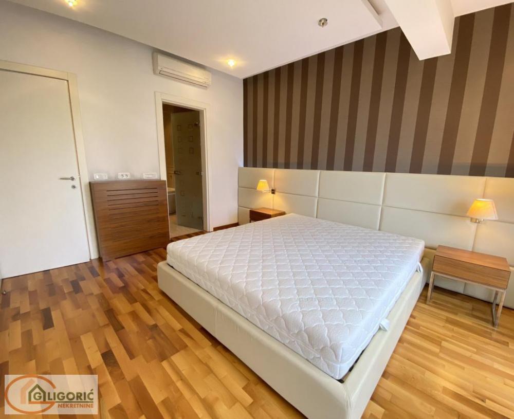 Stan na prodaju u Beogradu, Dorćol, trosoban, 122m2, cena 715000 evra