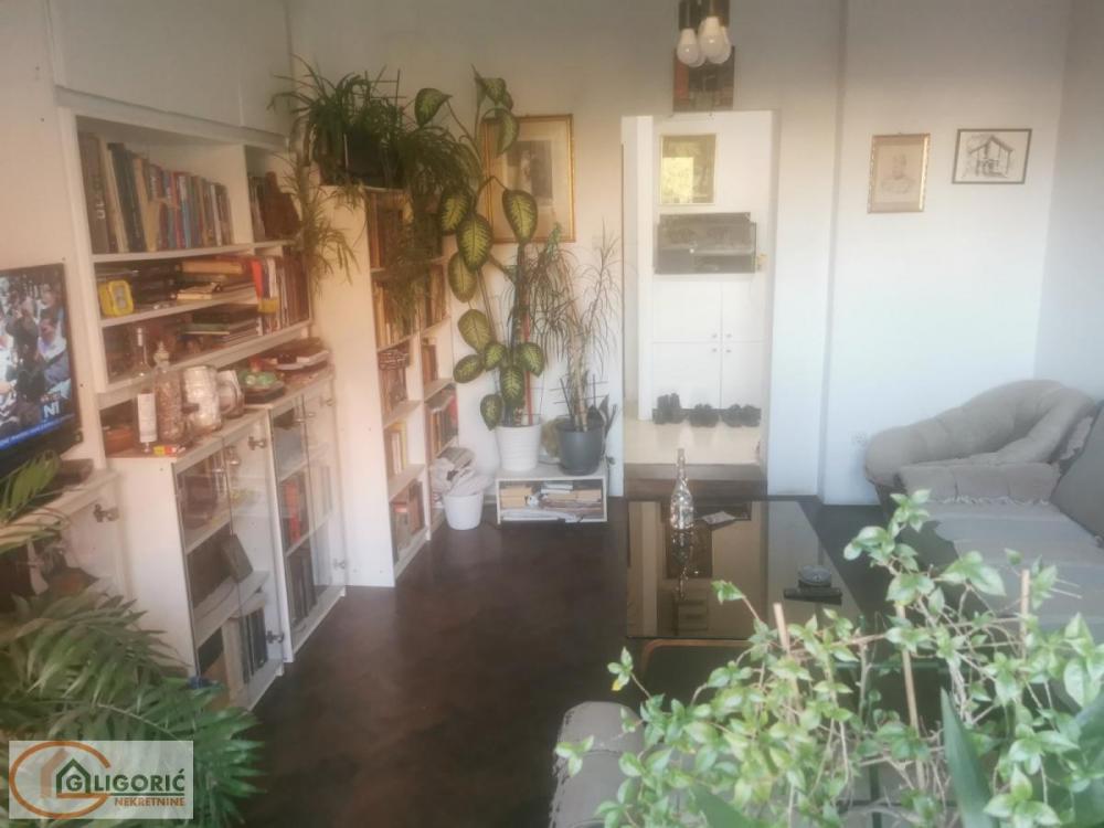 Stan na prodaju u Beogradu, Bulevar kralja Aleksandra, troiposoban, 90m2, cena 250000 evra