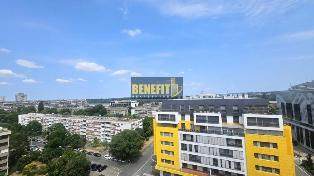 Stan na prodaju u Beogradu, cetvorosoban, 136m2, cena 720000 evra