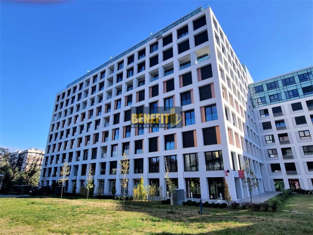 Stan na prodaju u Beogradu, cetvorosoban, 136m2, cena 720000 evra