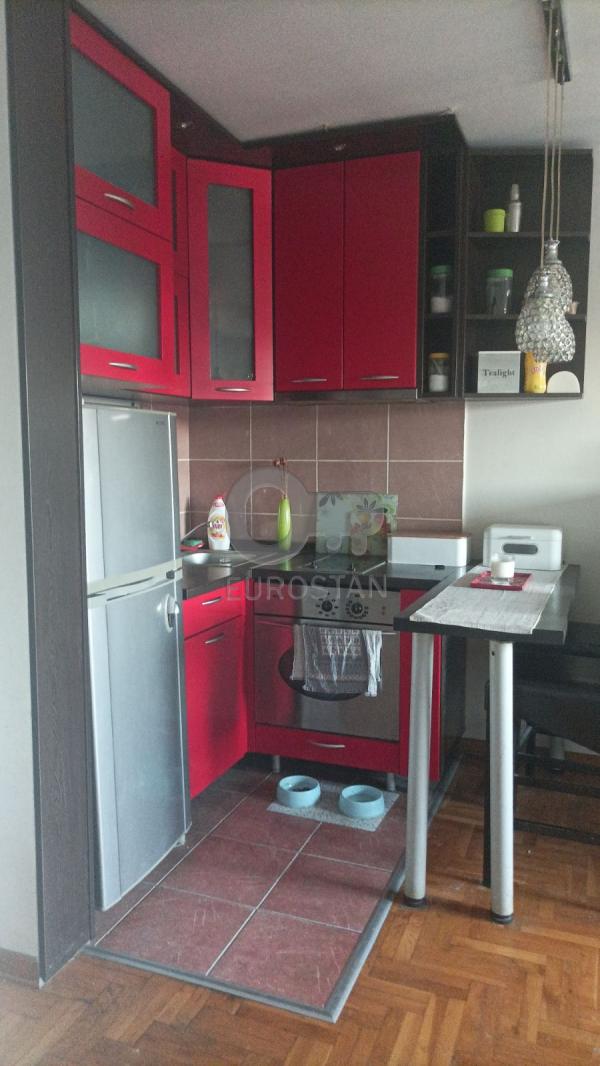 Stan na prodaju u Beogradu, Rakovica, jednoiposoban, 36m2, cena 103000 evra