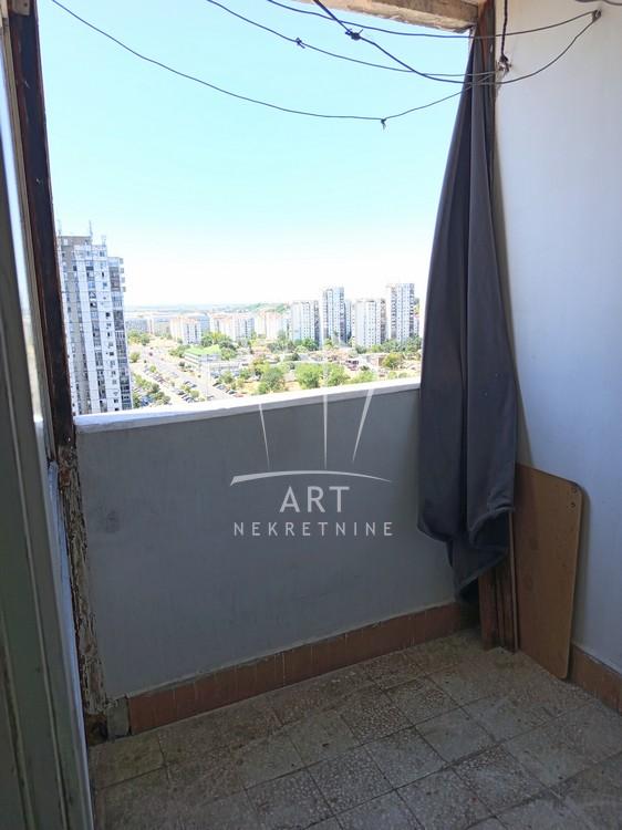 Stan na prodaju u Beogradu, Novi Beograd blok 62, dvoiposoban, 63m2, cena 171000 evra