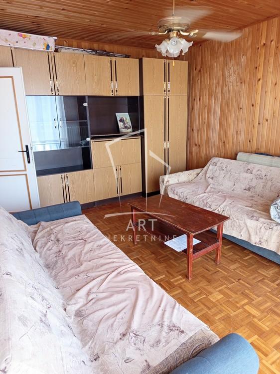 Stan na prodaju u Beogradu, Novi Beograd blok 62, dvoiposoban, 63m2, cena 171000 evra