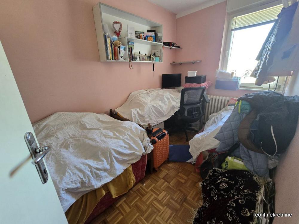 Stan na prodaju u Beogradu, Crveni Krst, troiposoban, 72m2, cena 195500 evra