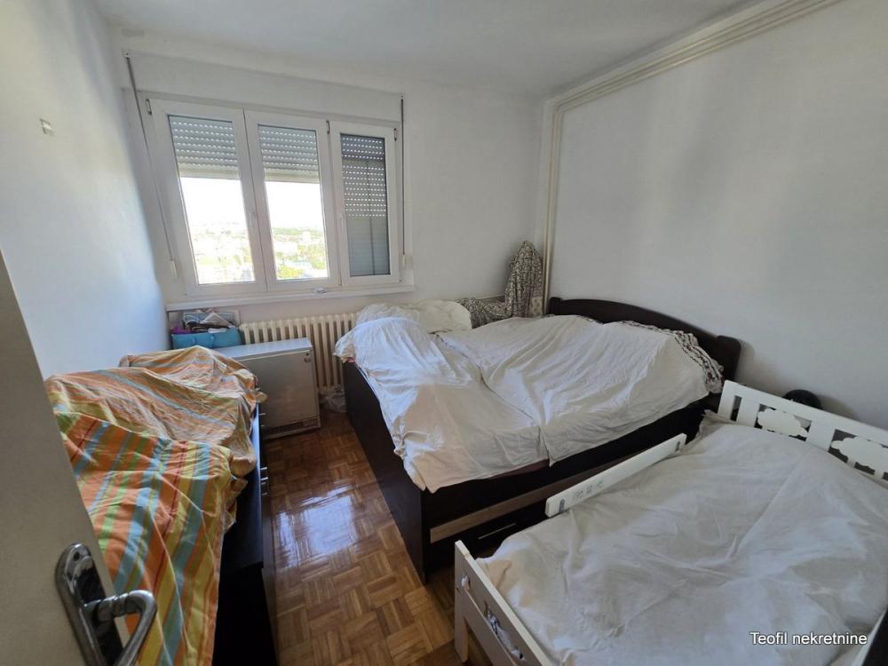 Stan na prodaju u Beogradu, Crveni Krst, troiposoban, 72m2, cena 195500 evra