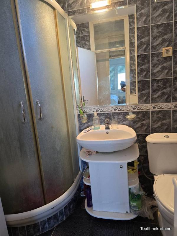 Stan na prodaju u Beogradu, Crveni Krst, troiposoban, 72m2, cena 195500 evra