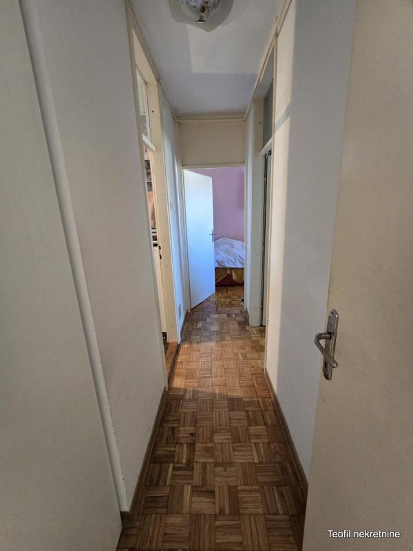 Stan na prodaju u Beogradu, Crveni Krst, troiposoban, 72m2, cena 195500 evra