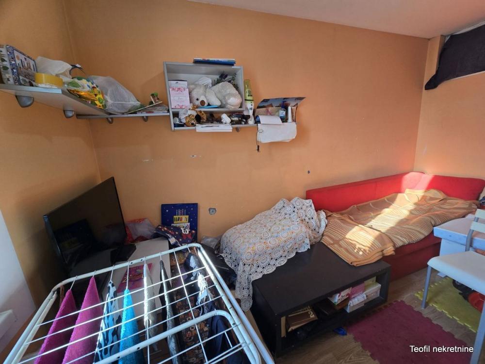 Stan na prodaju u Beogradu, Crveni Krst, troiposoban, 72m2, cena 195500 evra