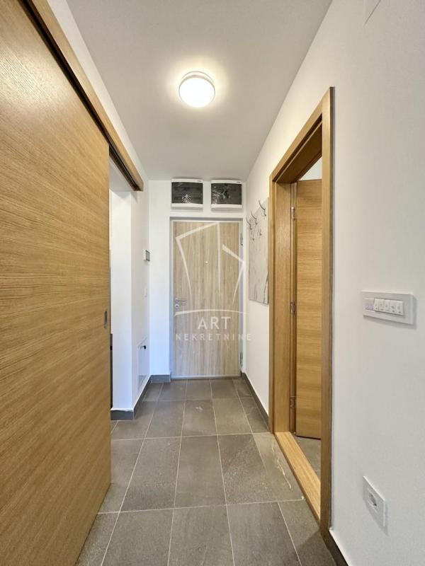 Stan na prodaju u Beogradu, Zemun, jednosoban, 38m2, cena 159950 evra